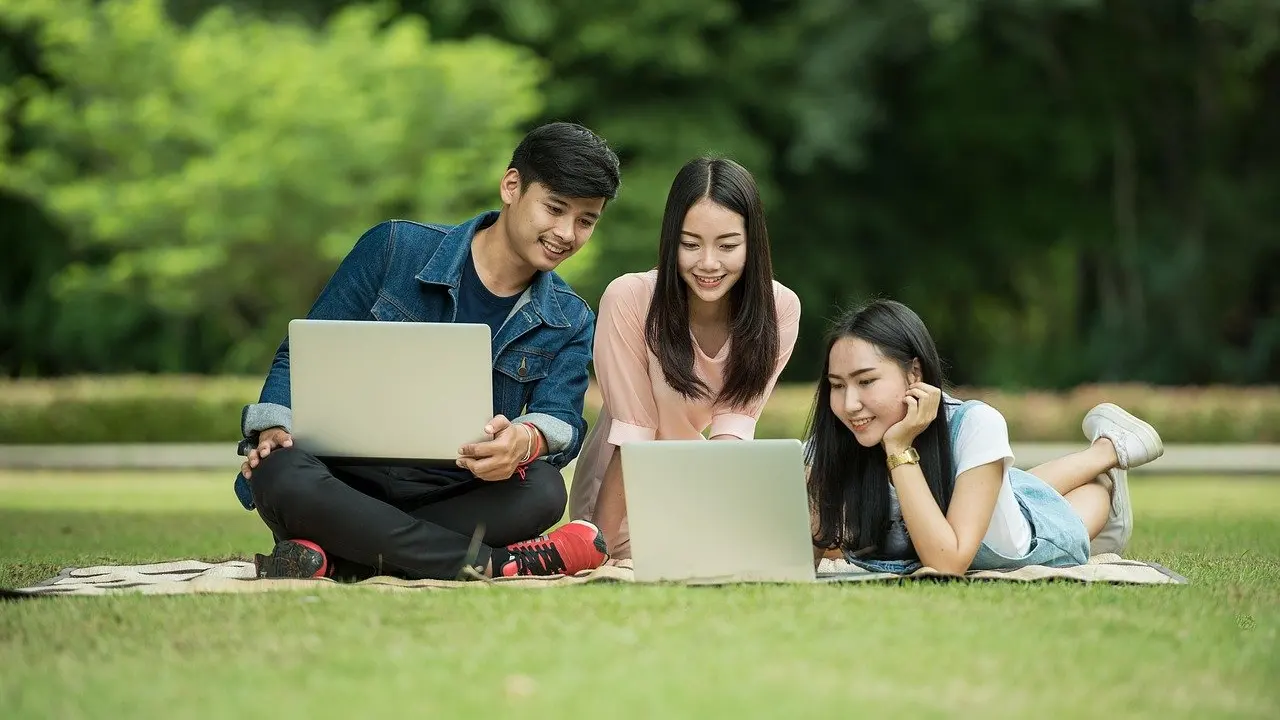 best websites to find internships